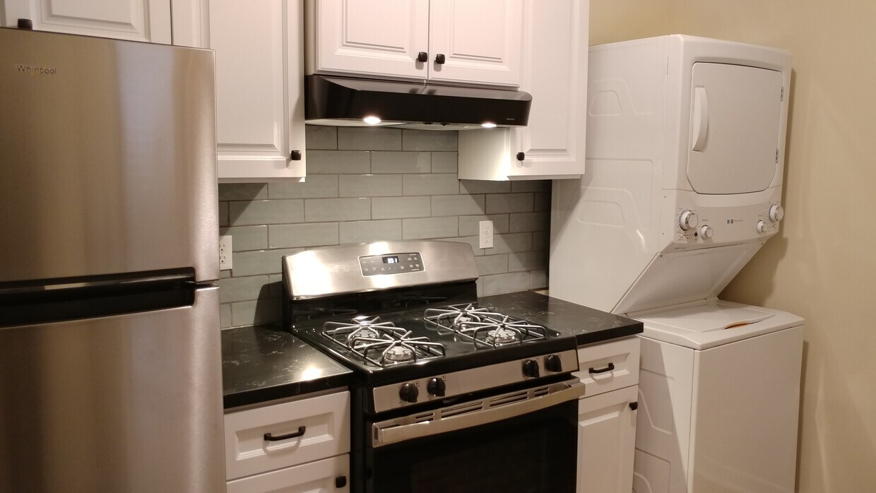 Kitchen appliances - 3211 W 48th St