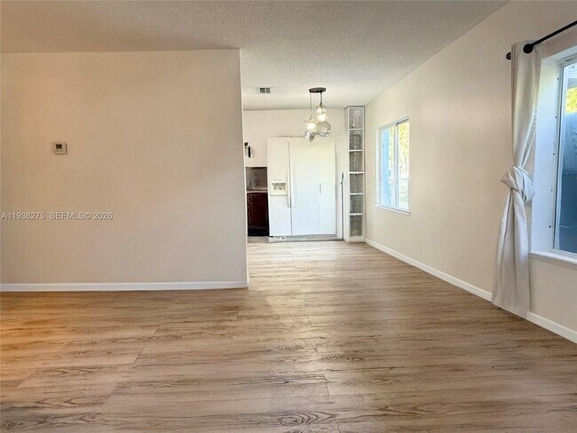 Foto del edificio - 2671 NW 87th Ln