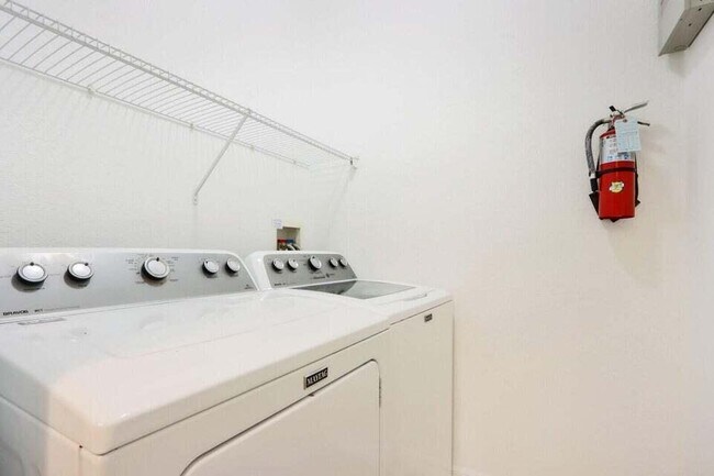 Building Photo - 2725 Anzio Ct