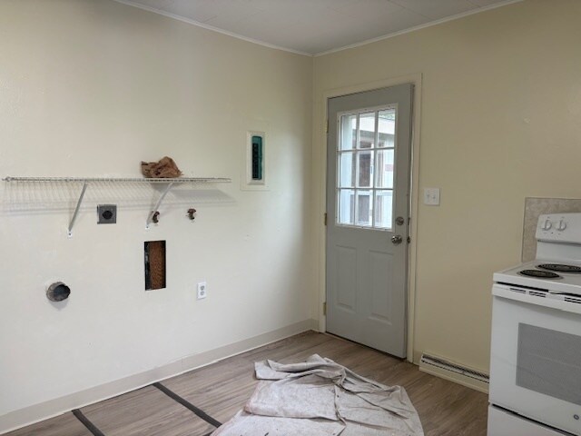 Foto del edificio - New laminate flooring and windows