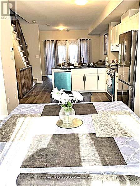 Photo du bâtiment - 720-720 Grey St
