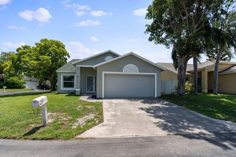 Foto principal - 48 Bentwater Cir