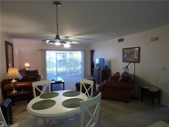 Foto del edificio - 59 Camelot Gardens Blvd