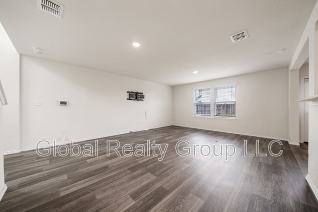 Building Photo - 6022 Bluestem Wy