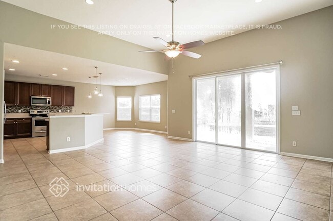 Building Photo - 741 Porta Rosa Circle