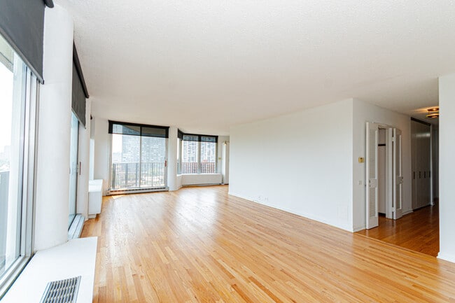 Building Photo - 4170 N Marine Dr