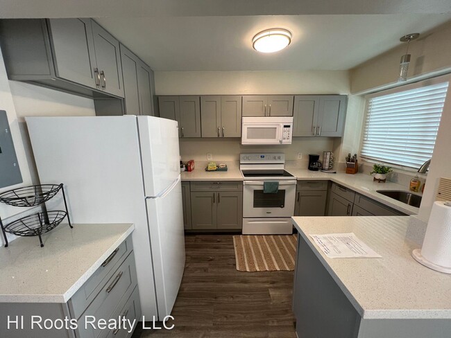 Building Photo - 2 br, 1 bath House - 320 Ainakea Way #303