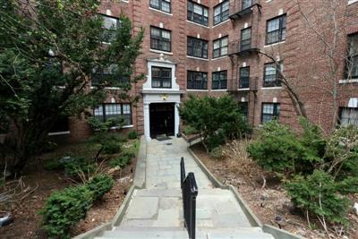 Building Photo - 50 Follen St