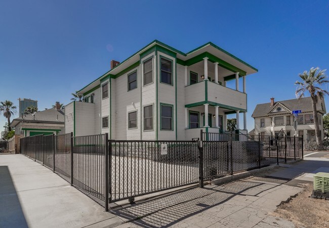 Foto del edificio - 358 22nd St