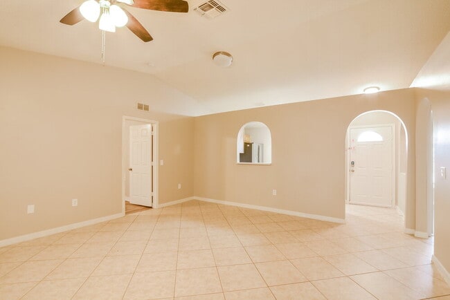 Building Photo - 4709 Fiske Cir