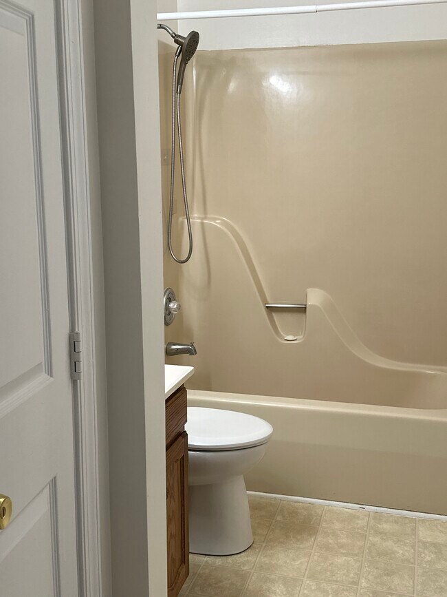 Foto del edificio - 7542 Knoll Acres Rd