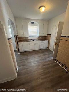 Building Photo - 17559 Santa Rosa Dr