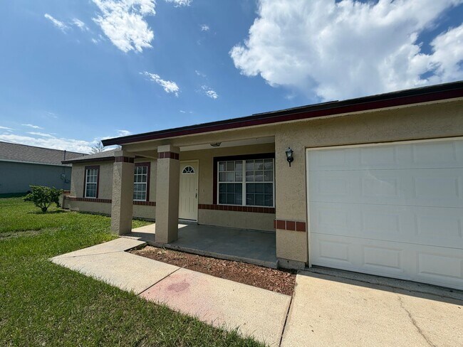 Foto del edificio - 73 Olive Dr