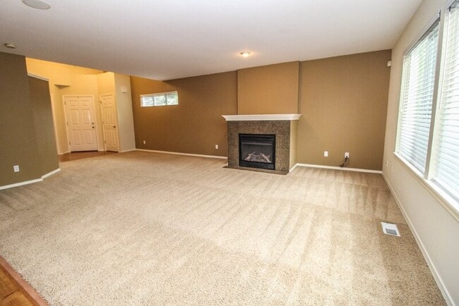 Building Photo - 2303 195th Pl SE