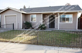 Building Photo - 1633 Valmor Ct