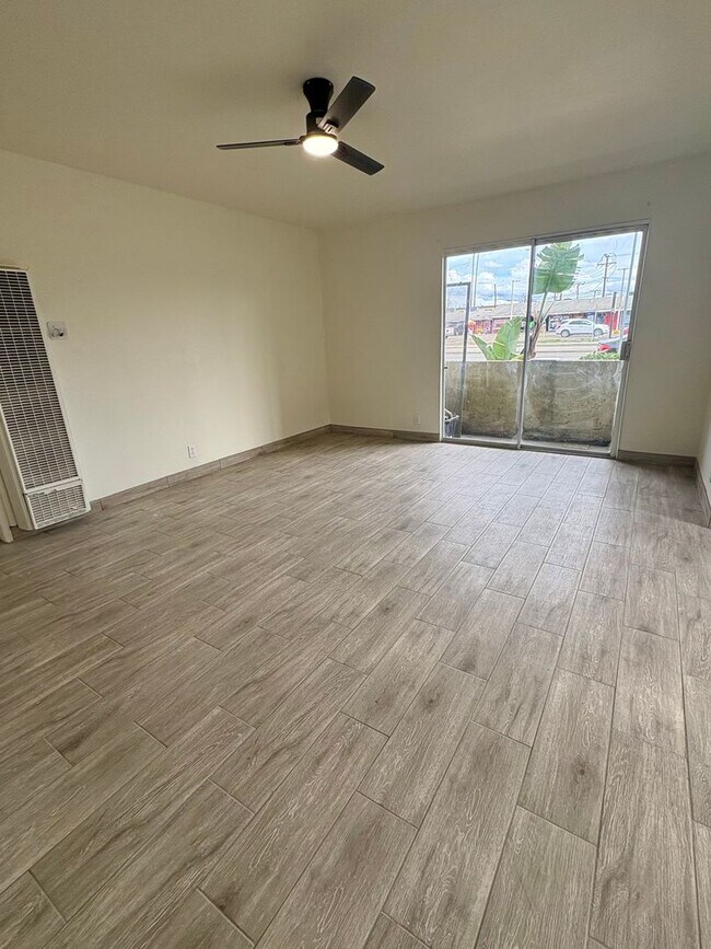 Foto del edificio - 1951 N Ventura Rd