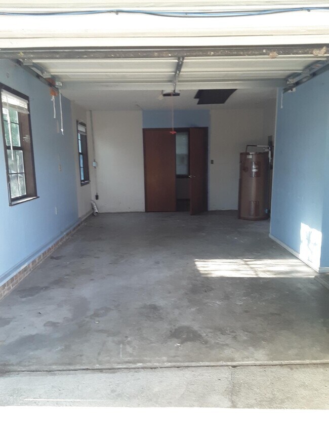 Foto del edificio - 1179 Blue Creek Rd