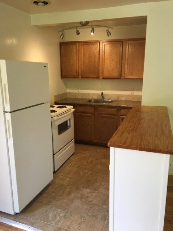 14 Pacheco St Unit 2, San Rafael, CA 94901 Room for Rent in San