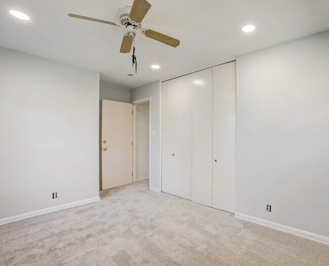 Foto del edificio - 3316 Arrowwood Dr