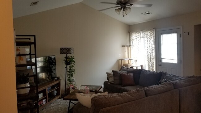 Foto del edificio - 18 Bakers Lndg