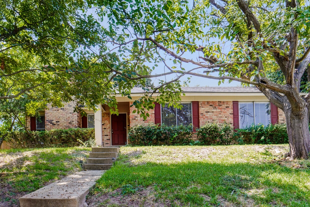 Foto principal - 1741 Crystal Way