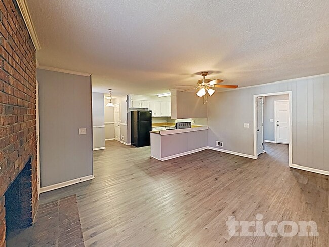 Building Photo - 3213 Woodsen Cir