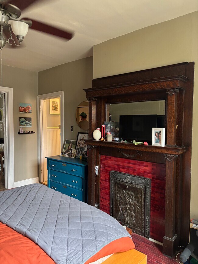 Foto del edificio - 127 2nd St