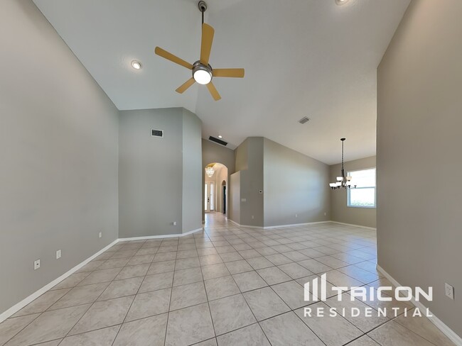 Building Photo - 6492 Rookery Cir