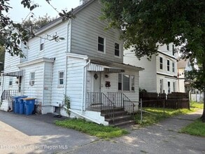 Building Photo - 56 Cedar St