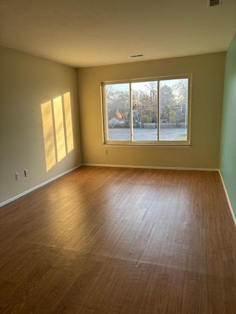 Building Photo - 1250 W Nine Mile Rd