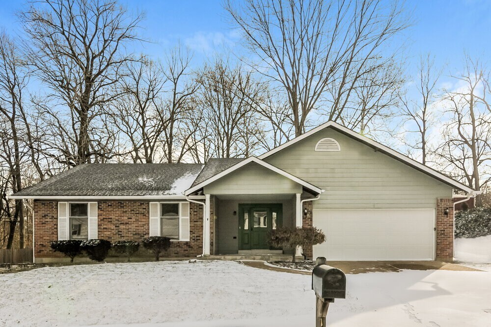 Primary Photo - 1060 Riverwood Pl Dr