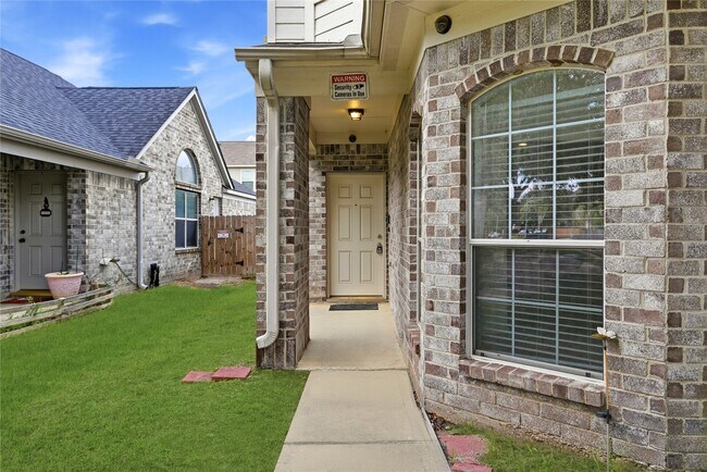 Foto del edificio - 18427 Grove Brook Ln