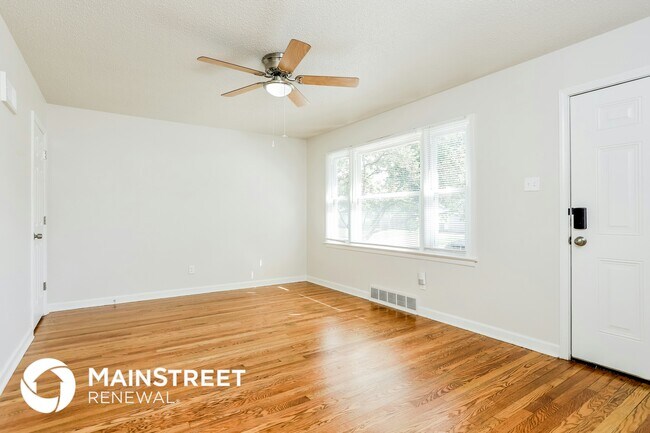 Foto del edificio - 1455 Broadlawns Ln