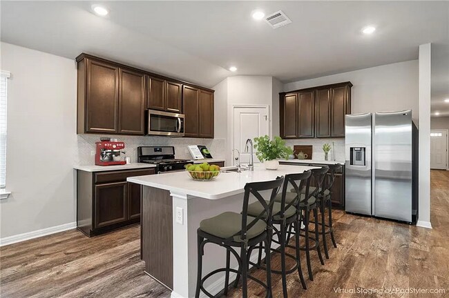 Building Photo - 1516 Longhorn Ranch Dr