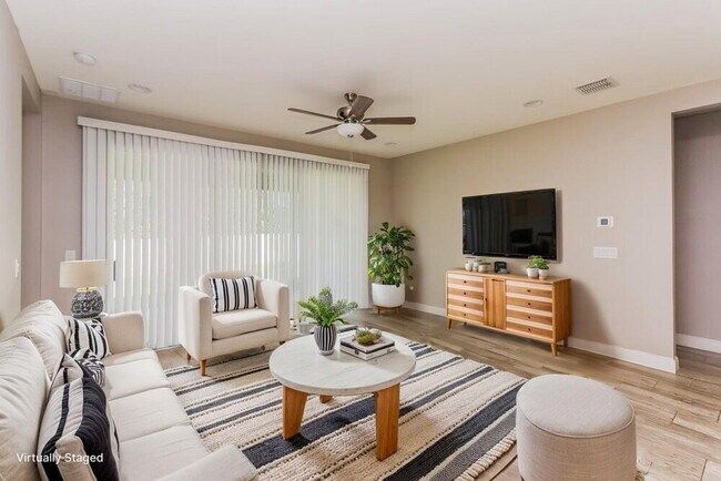 Foto del edificio - 1016 Lee Shore St