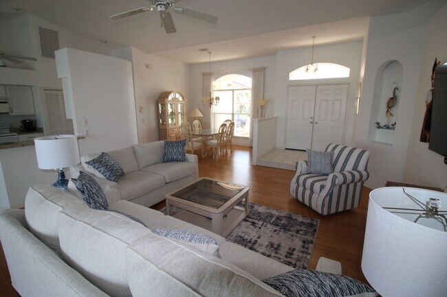 Foto del edificio - Short Term Rental ** Available 11/1/25 ** 3 Bed/2 Bath Pool Home ** Punta Gorda Isles** $7,500/mo