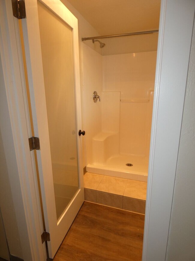 Foto del edificio - APPLICATION PENDING -   Ground Floor Studio