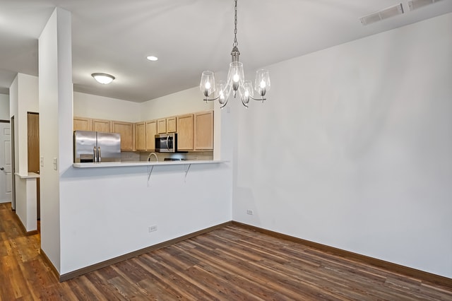 Building Photo - 710 Woodewind Dr