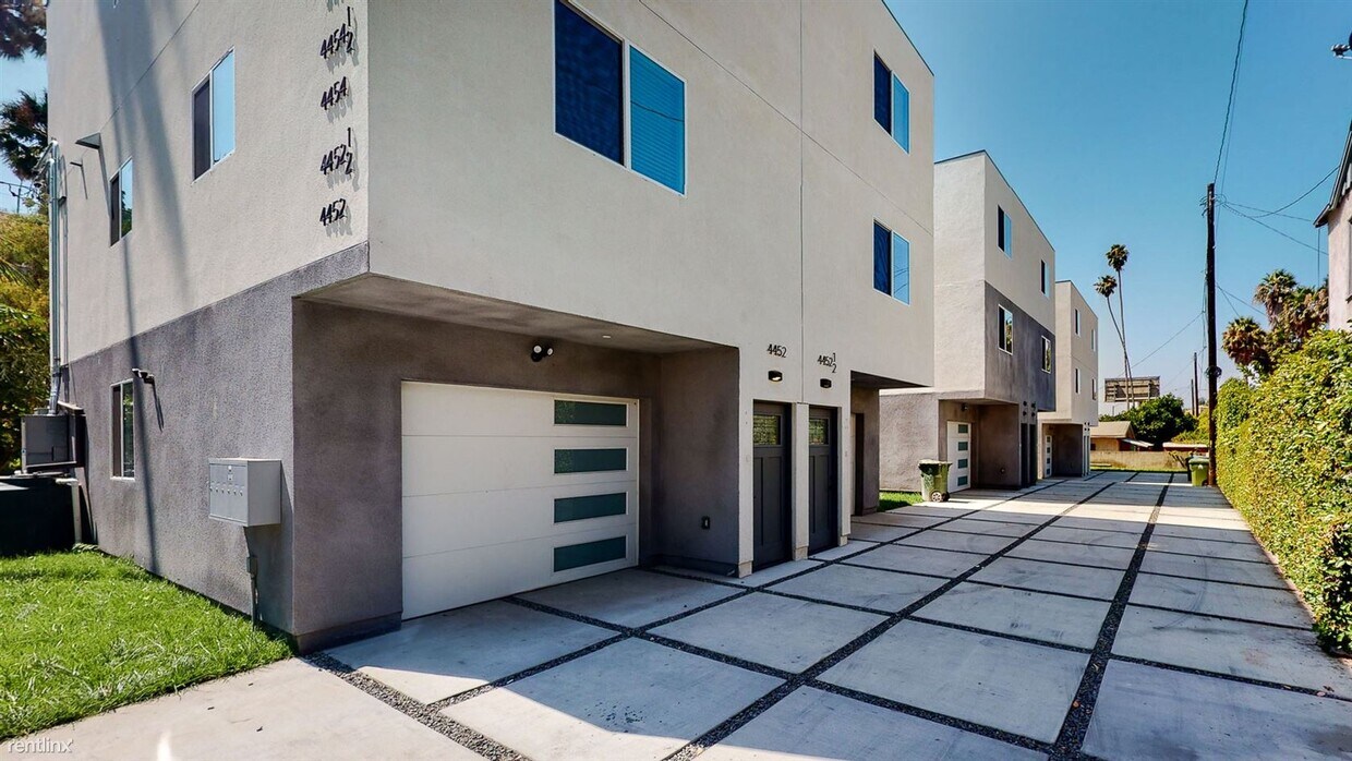 Primary Photo - 3 br, 3 bath Townhome - 4454 Turquoise Str...