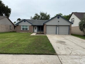Building Photo - 2812 Forest Hills Dr