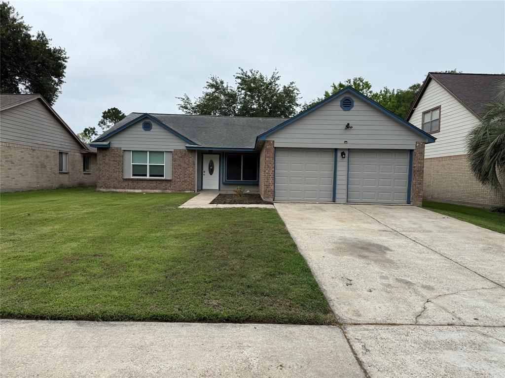 Primary Photo - 2812 Forest Hills Dr