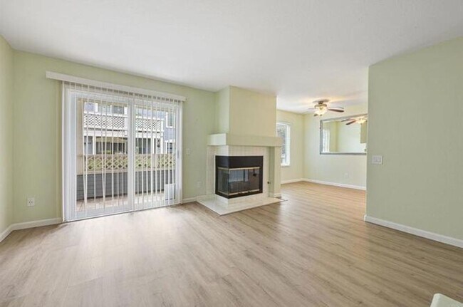 Foto del edificio - Remodeled 2BD Condo in the Heart of Old Poway