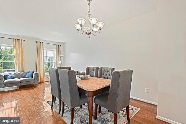 Building Photo - 21610 Monmouth Terrace