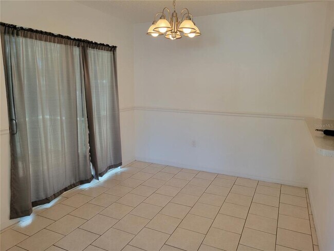 Building Photo - 802 McLain Ct