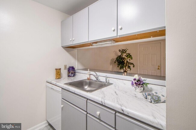 Foto del edificio - 4 Banyan Wood Ct