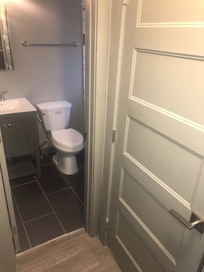 Foto del edificio - Amazing 1 Bedroom Morningside Apartment