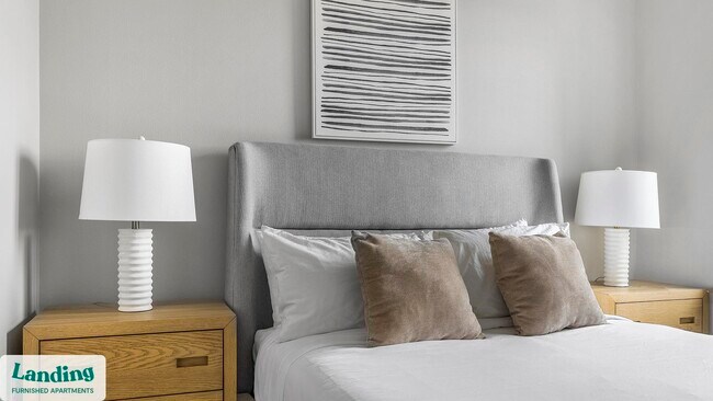 Building Photo - 1850 NW Front Ave