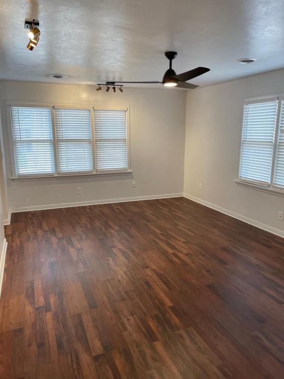 Foto principal - 2515 N Harvey Ave