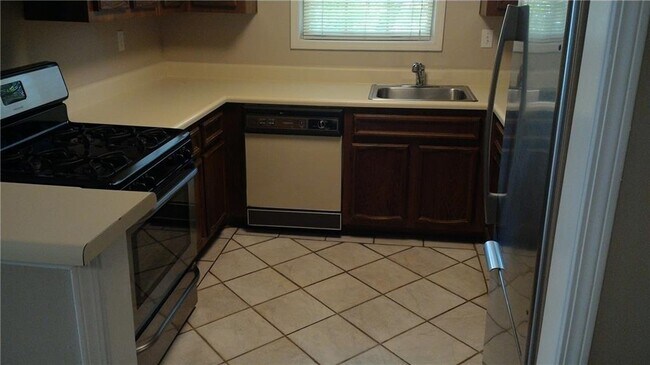 Foto del edificio - 2109 Augusta Dr