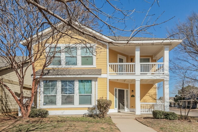 Building Photo - 9867 Walnut Hill Dr